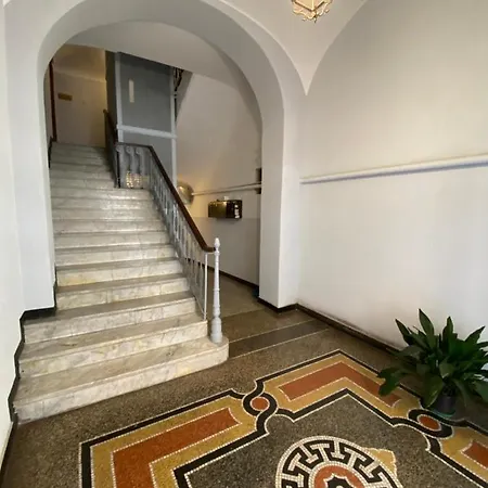 Albatros Apartment *